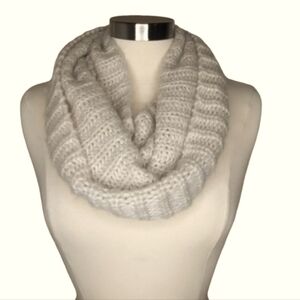 H&M Knit Tube Scarf Oatmeal